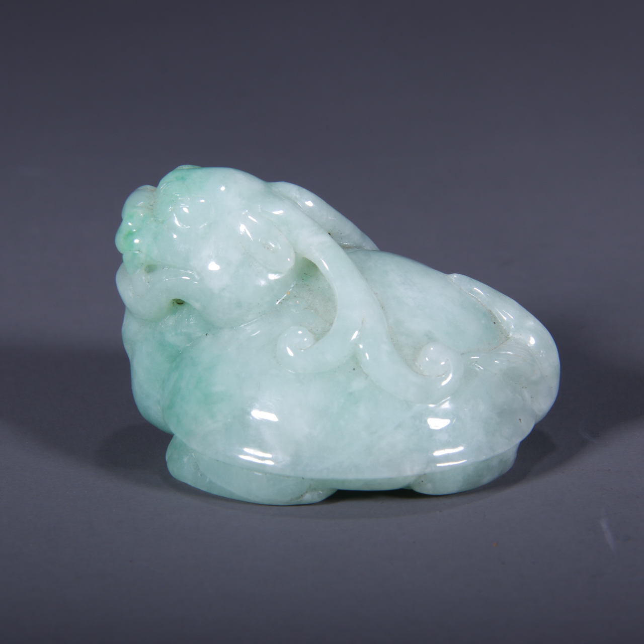 清代 翡翠龙龟把件L玲91880