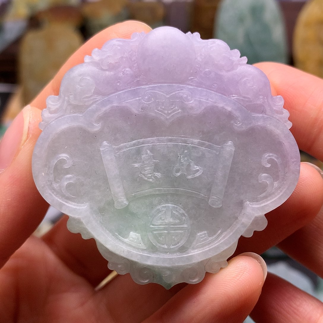 定制翡翠未镶嵌如意