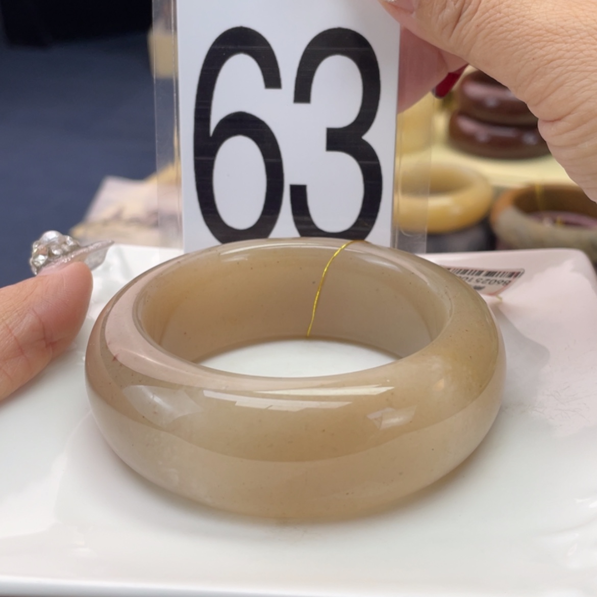 【闪购商品】石英质玉手镯未镶嵌