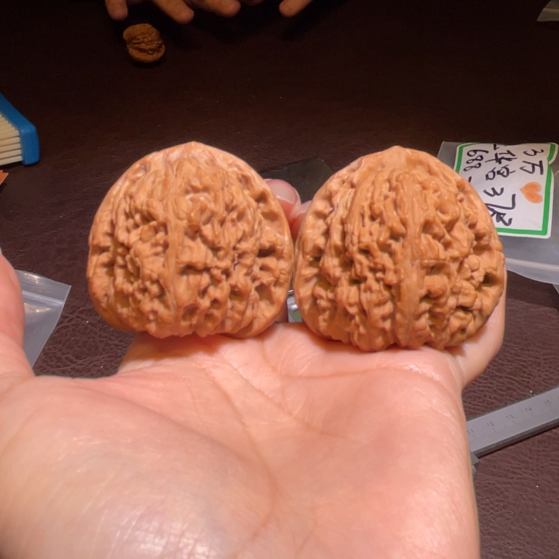 文玩核桃把件45南疆石