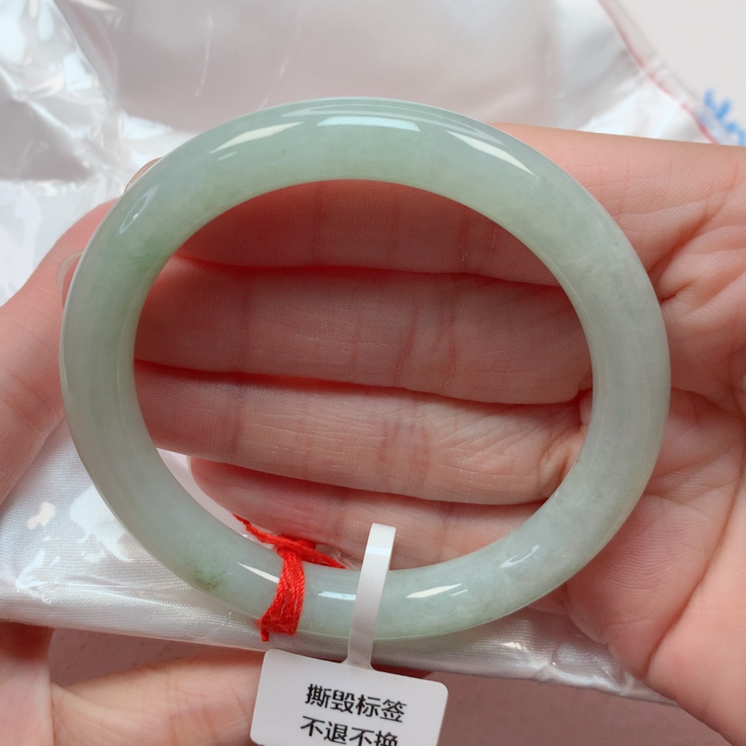 翡翠手镯未镶嵌54.8圆条