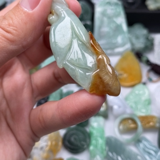 翡翠吊坠(不含链)未镶嵌