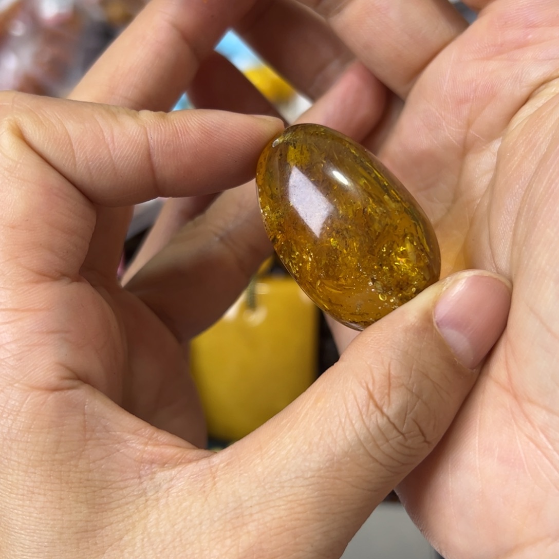 未镶嵌琥珀珠宝奇石69