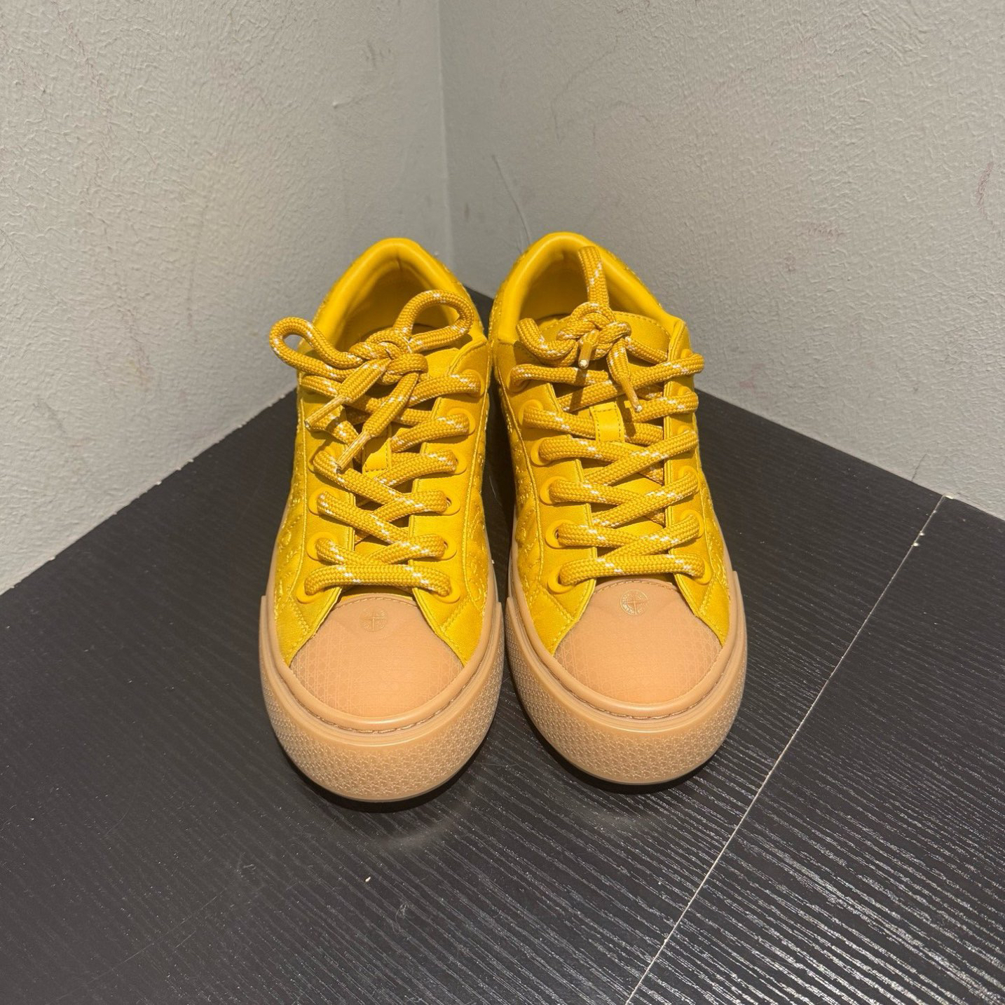 一口价 Dior x Stone island /21923/B33 黄绸缎板鞋40 全新无盒