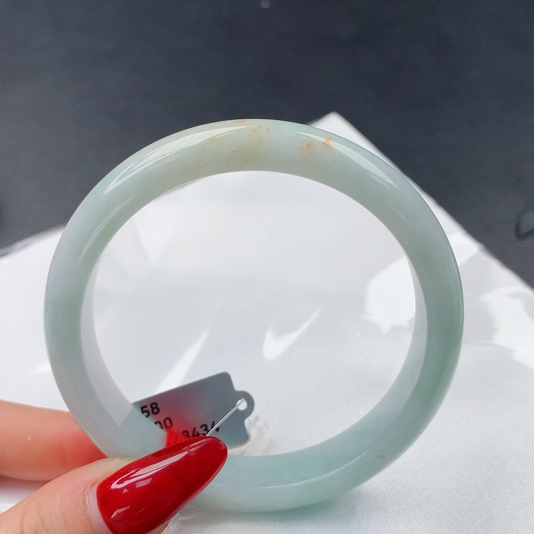 翡翠手镯未镶嵌68正58