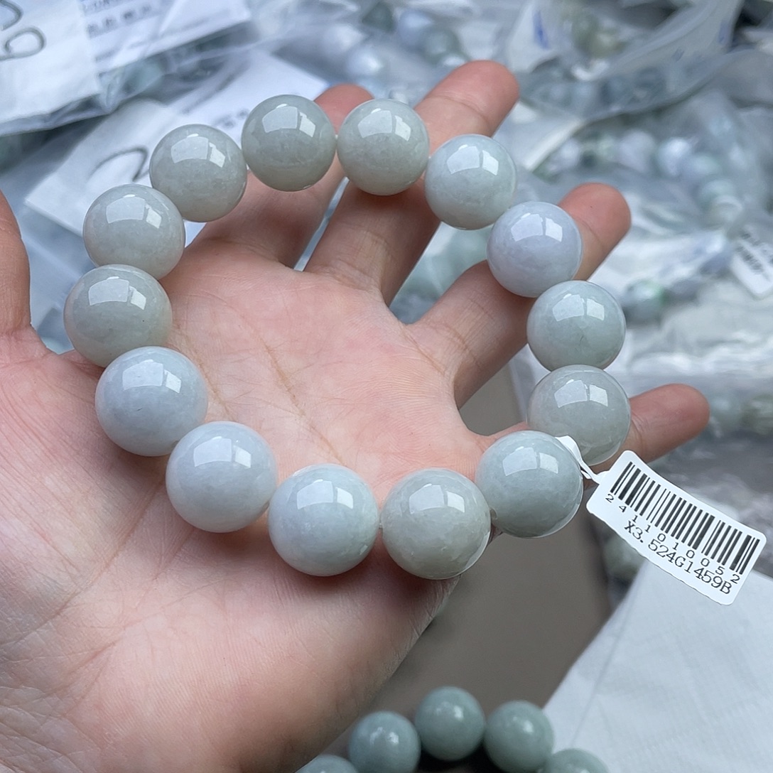 鲍***江翡翠未镶嵌颈饰翡翠