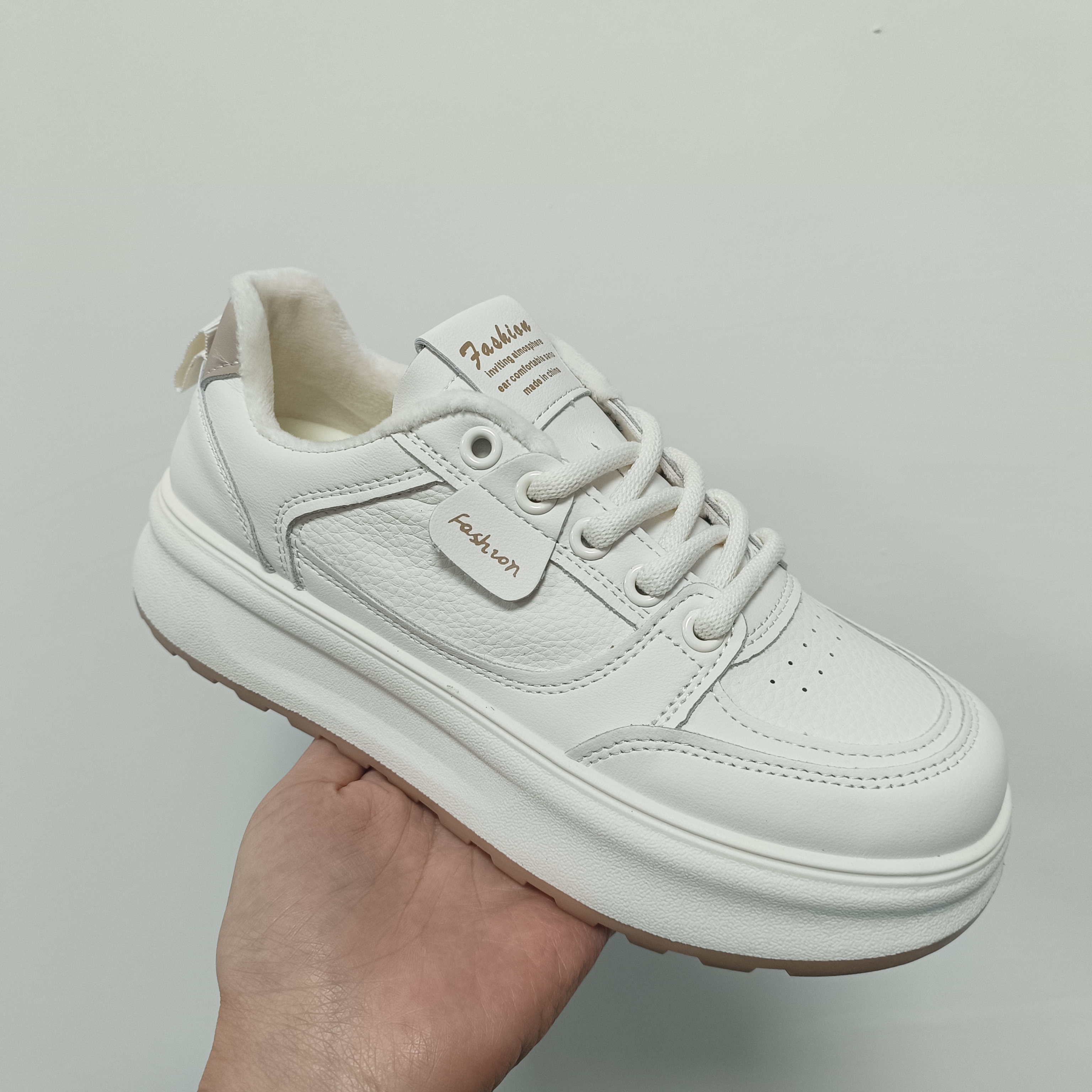 加绒小白鞋透气厚底时尚休闲鞋潮鞋运动鞋女鞋鞋子