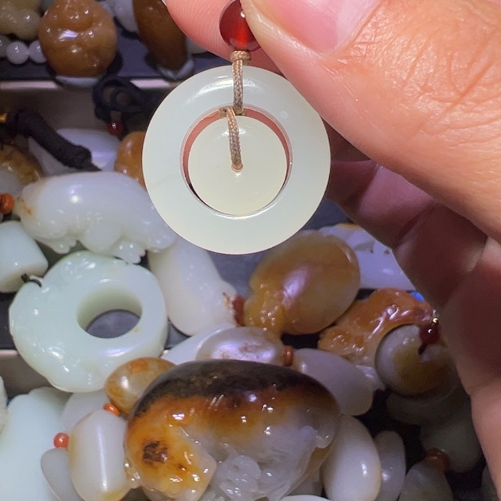 和田玉挂件未镶嵌