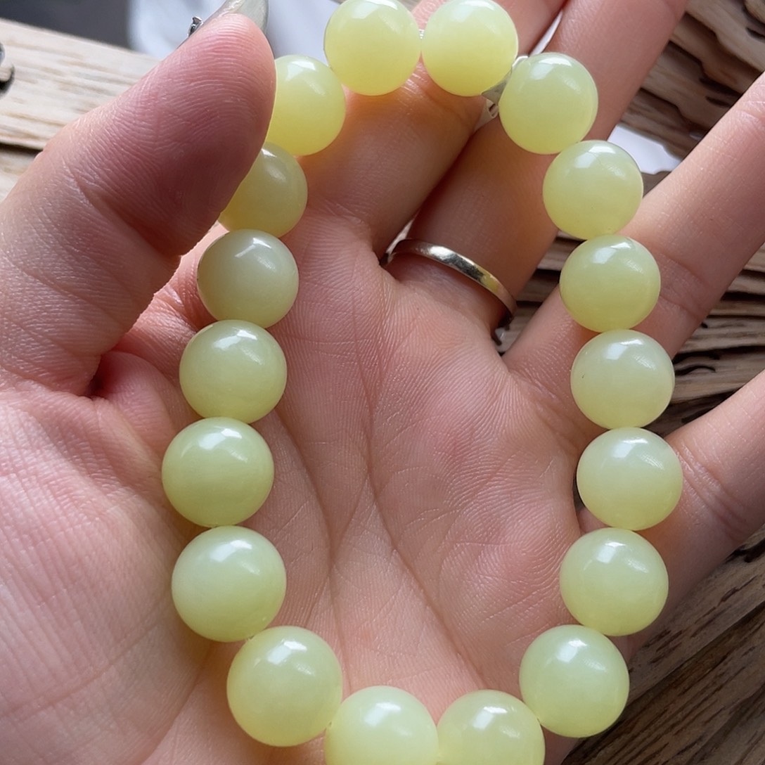 和田玉手串未镶嵌