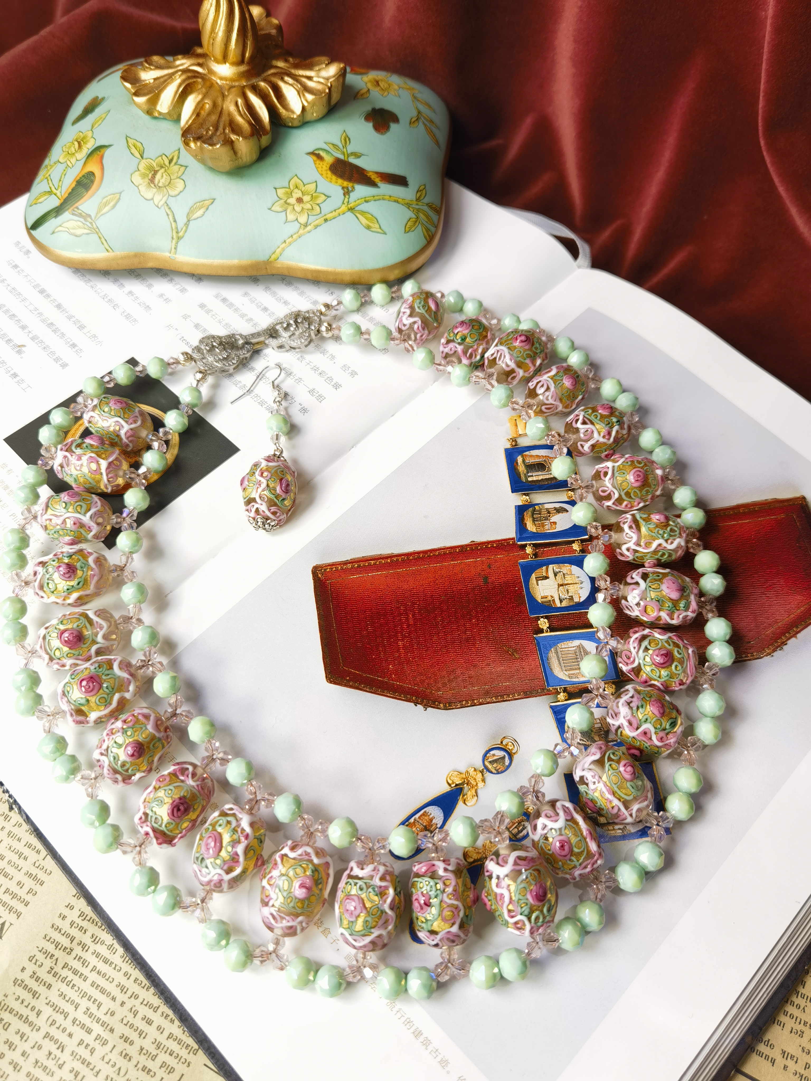 宫廷风蛋糕琉璃项链