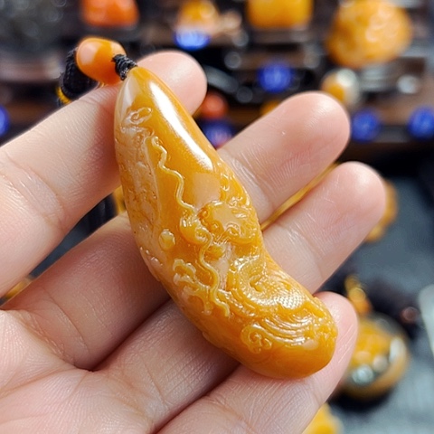 田黄石凭**雨田黄石手把件