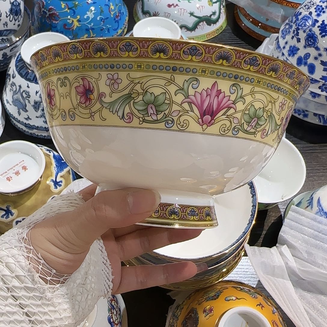 骨瓷珐琅彩工艺制作