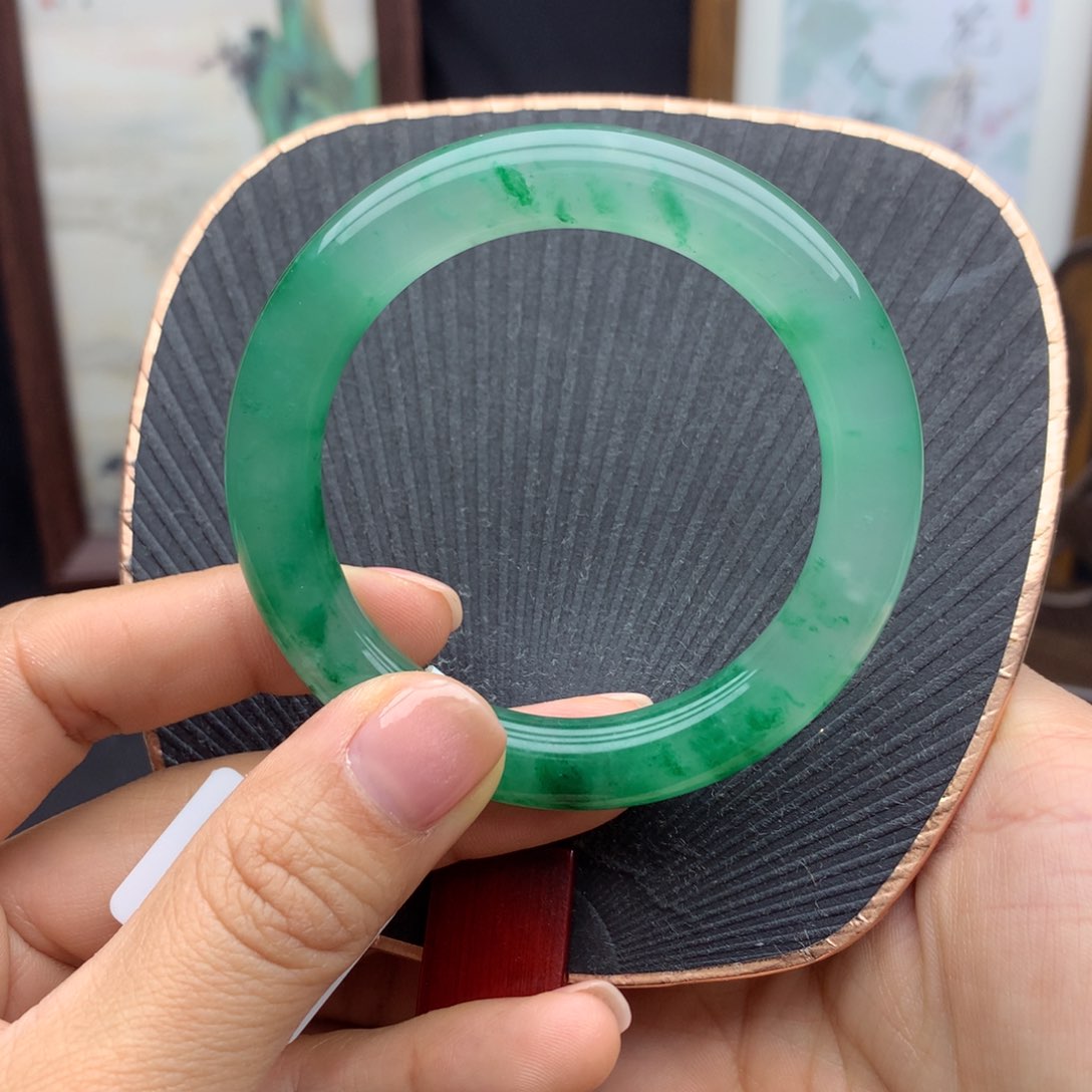 石英质玉手镯未镶嵌瑞***楠