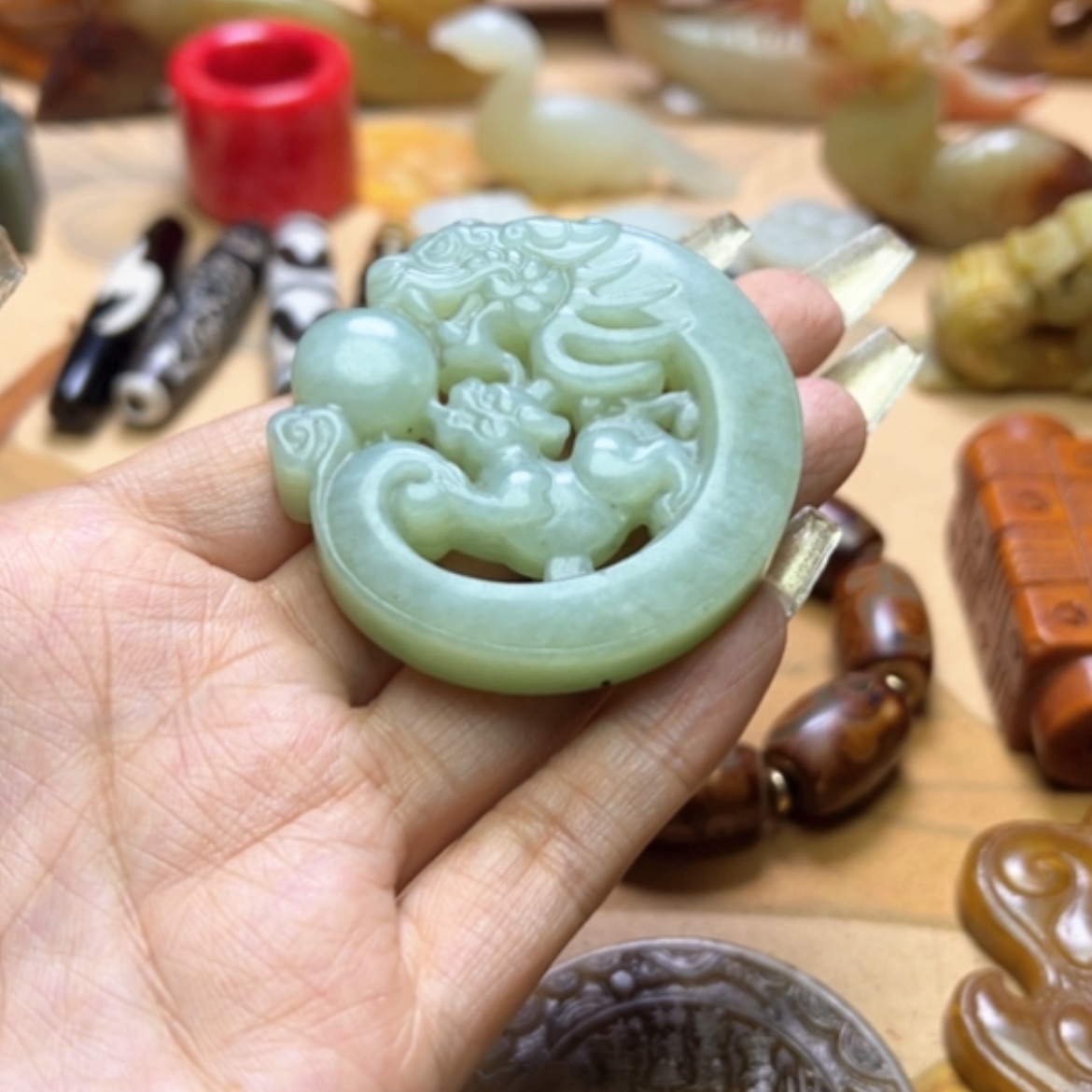 【闪购商品】蛇纹石玉颈饰未镶嵌