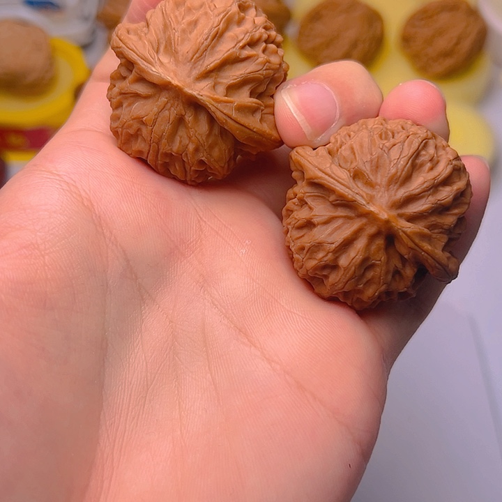 把件桃核整***呢宫灯核桃