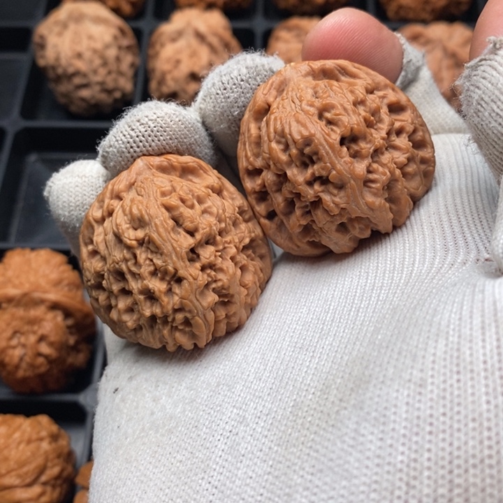 文玩核桃把件同*南疆