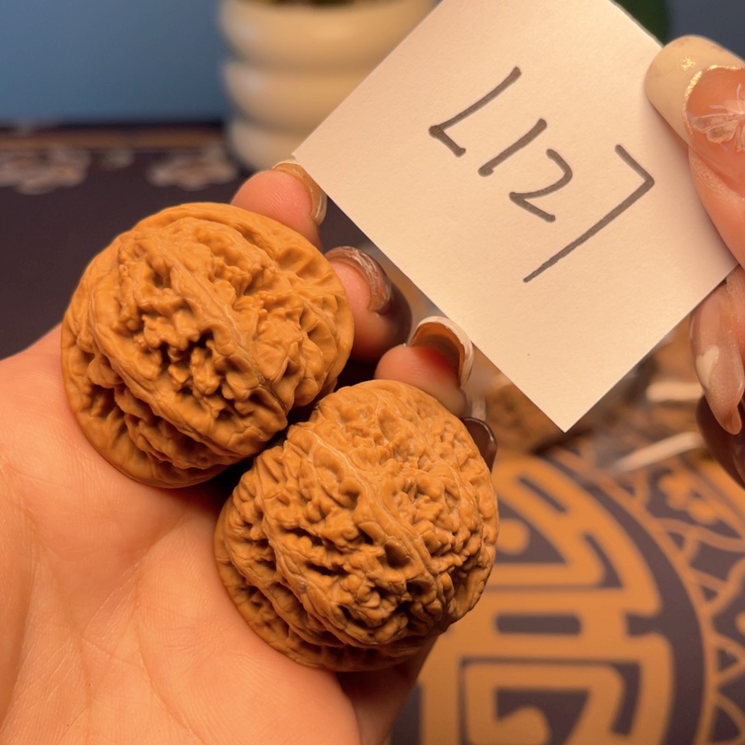 文玩核桃把件粗筋39