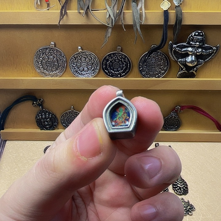 绿度母小嘎乌一个白铜