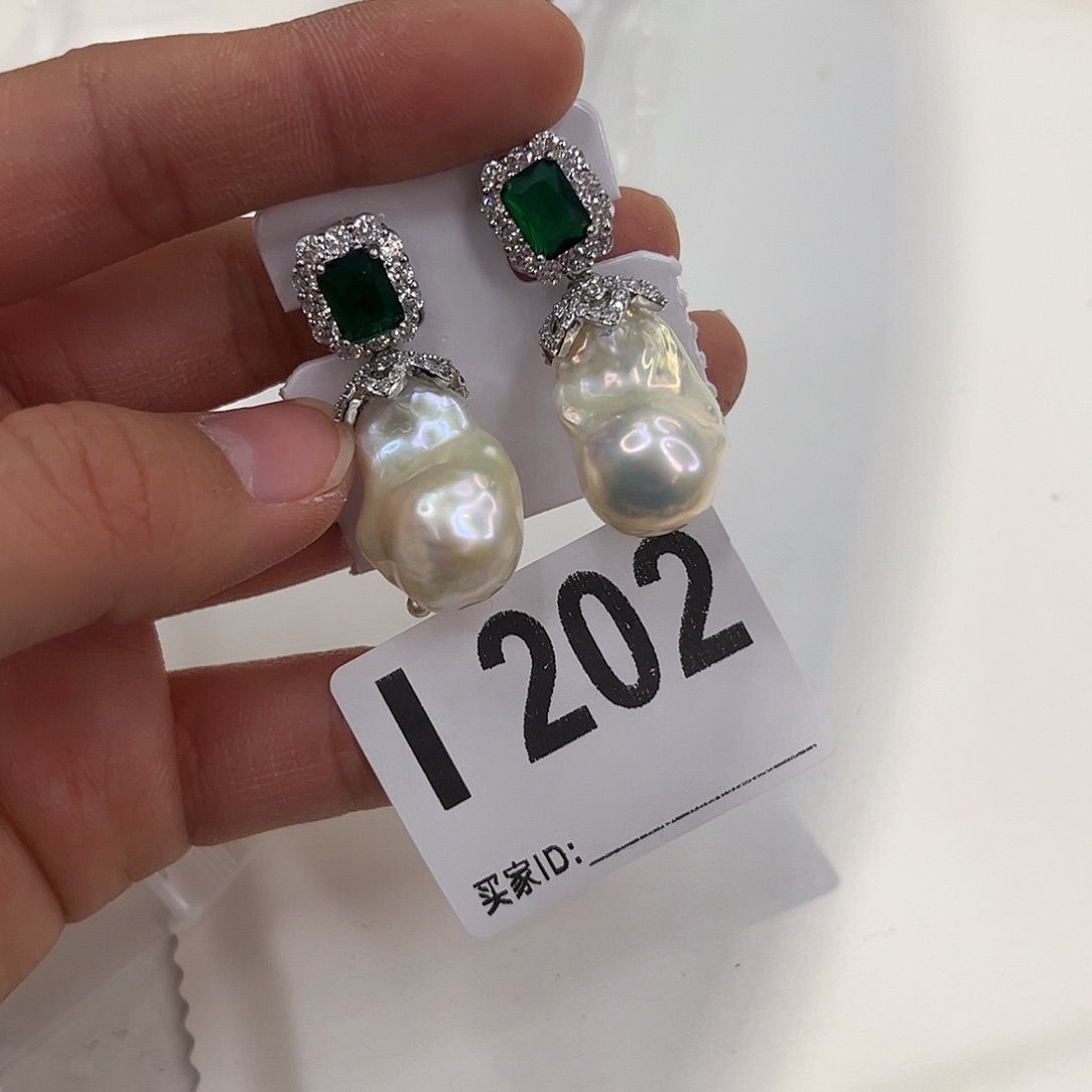 淡水珍珠耳饰合金