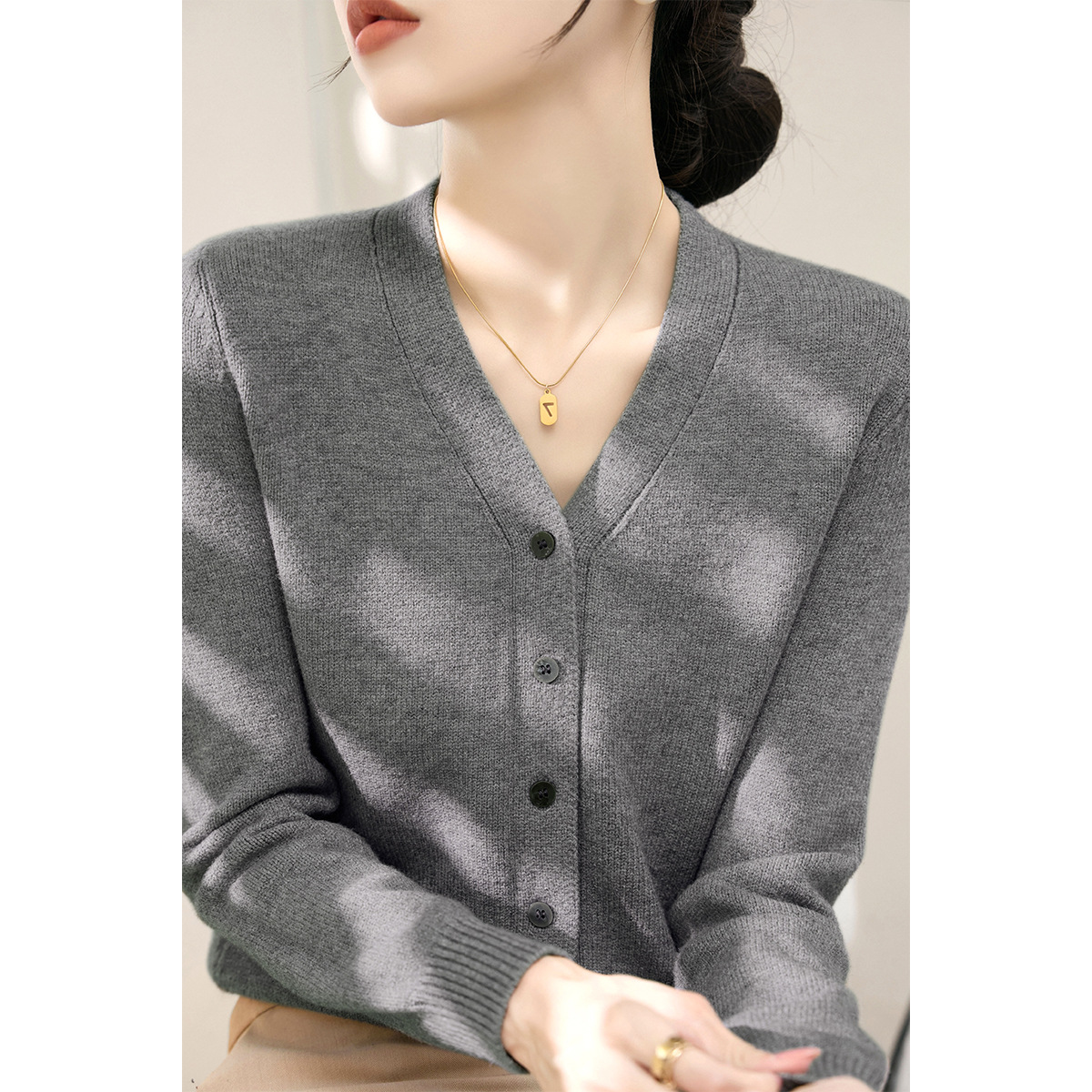 冬季新款灰色加厚款领毛衣长袖针织开衫外套女宽松百搭纯色上衣