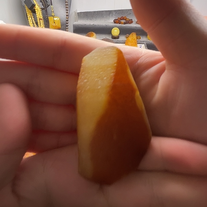 定制琥珀未镶嵌纯天然蜜蜡吊坠