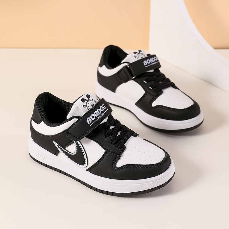 巴布豆男童鞋皮面防水软底春秋百搭低帮儿童板鞋中大童潮鞋女童鞋