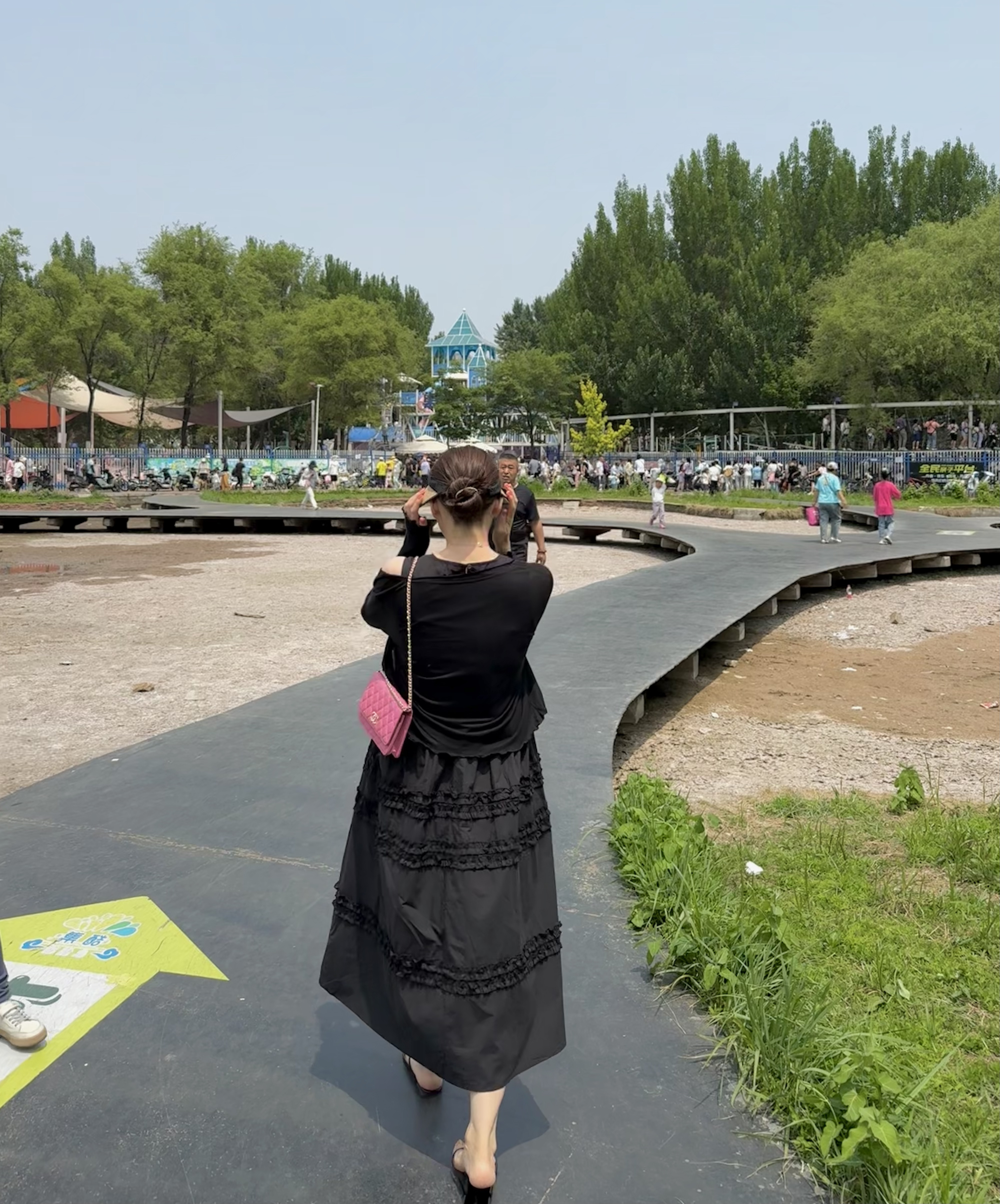 bloom    浓郁玫瑰   显瘦气质时尚夏季法式设计感小众黑色连衣裙