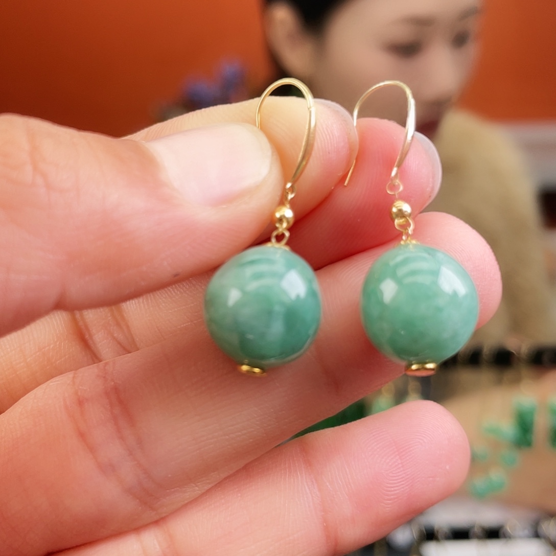 翡翠18K金镶嵌耳饰