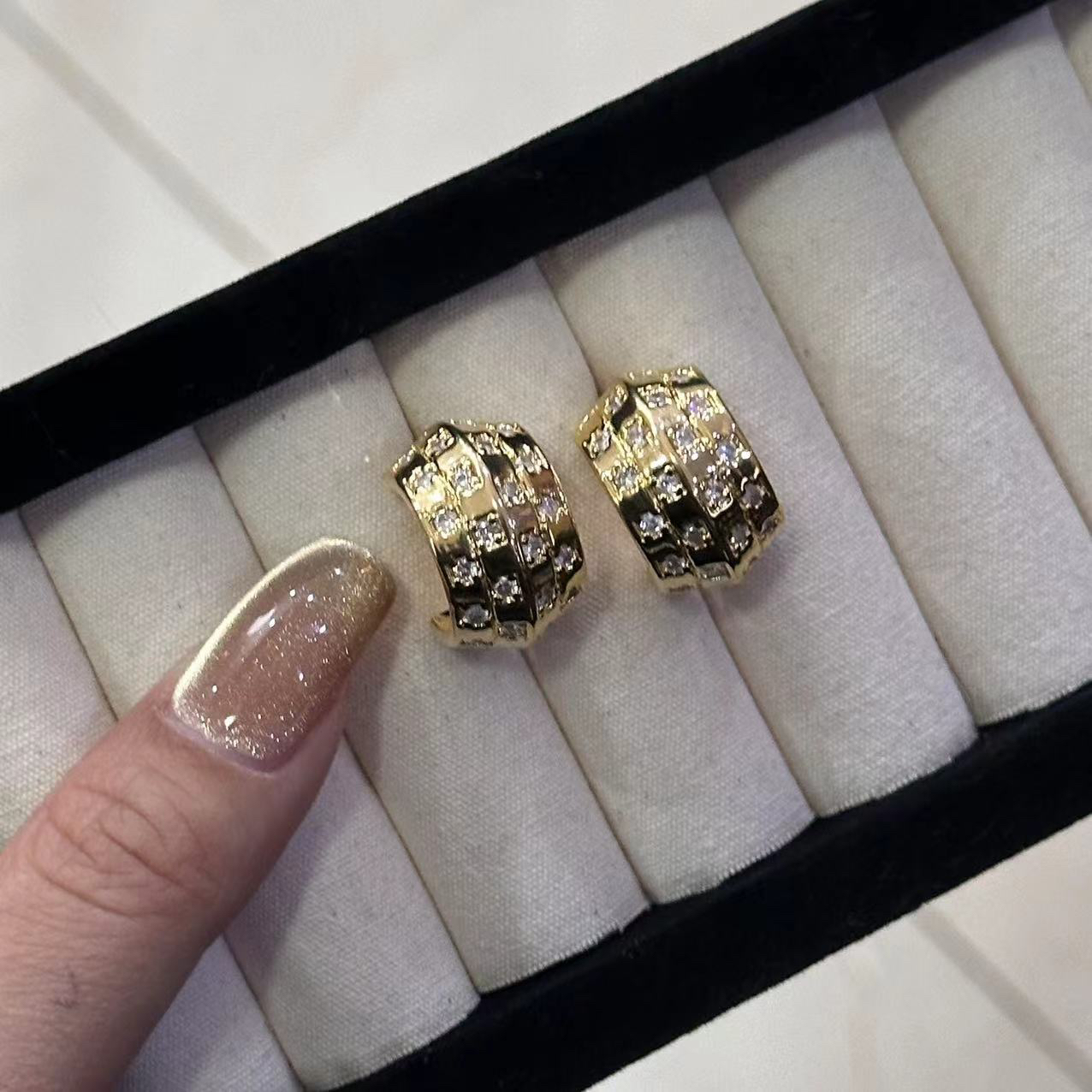 铜合金耳饰 高级感气质时尚耳饰-67124