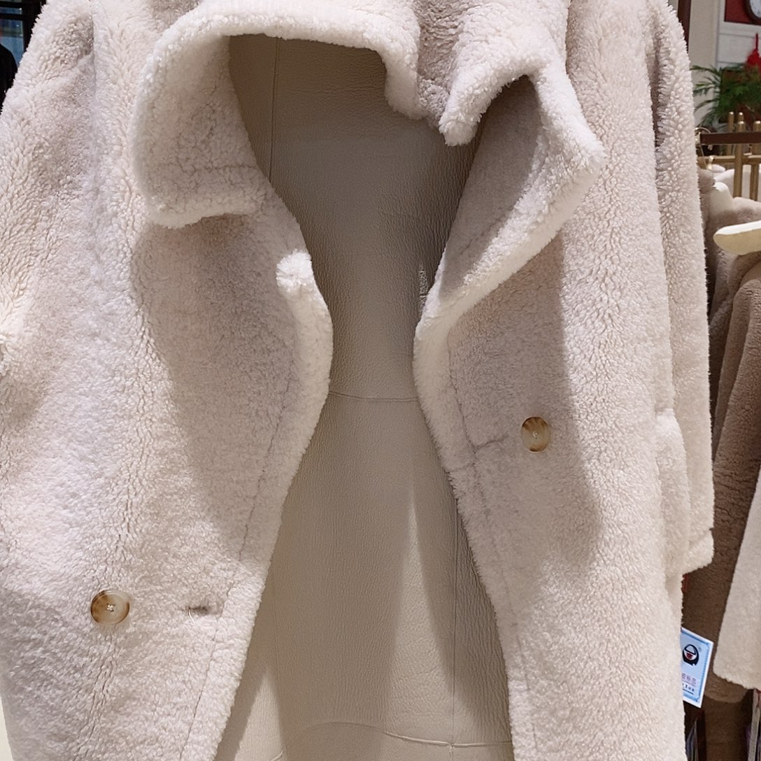 初晓皮草 初晓皮草