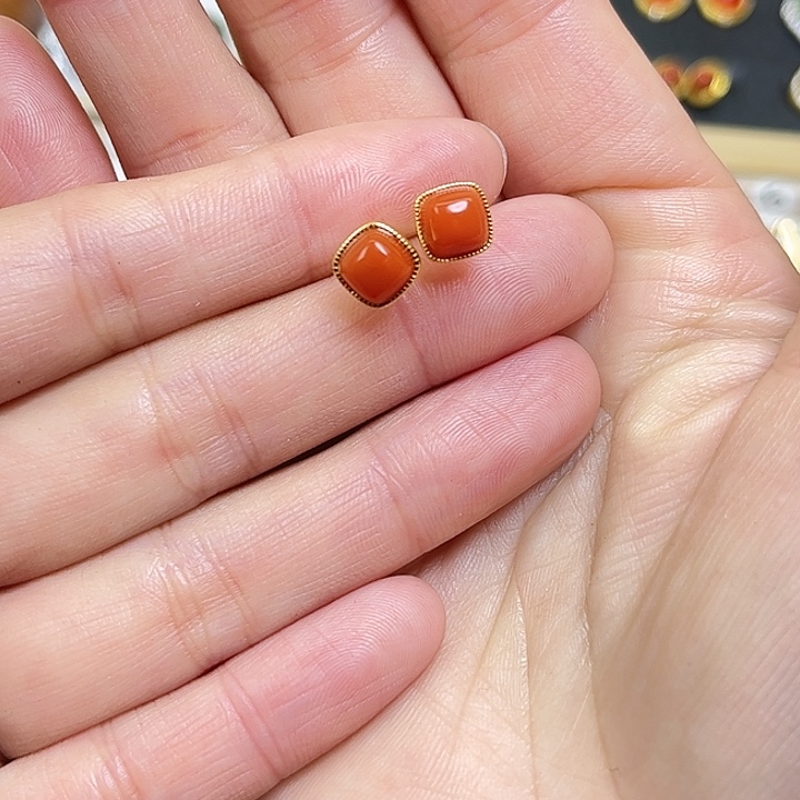 南红玛瑙银S925镶嵌耳饰