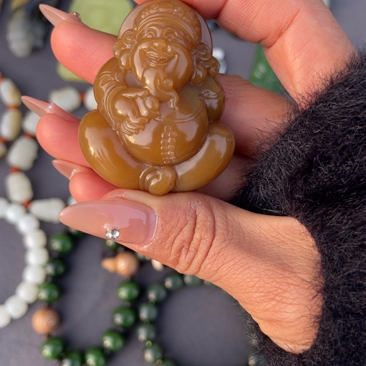 和田玉未镶嵌颈饰