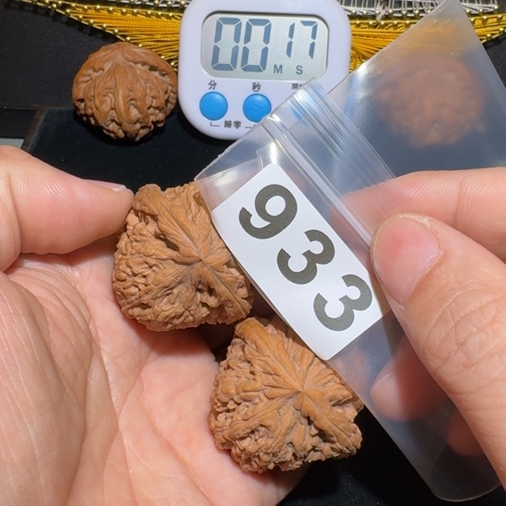 文玩核桃把件娃*哈南疆40