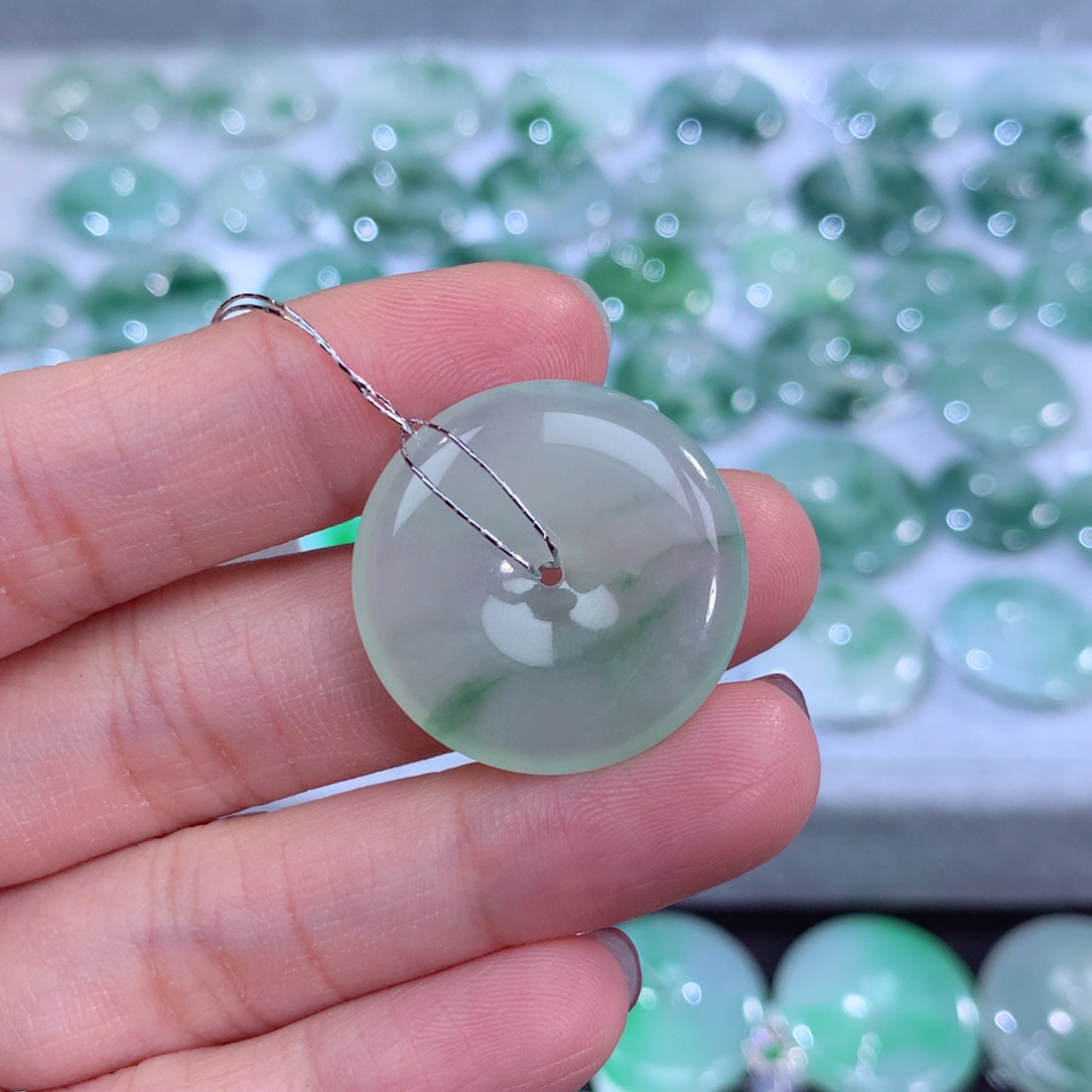 翡翠未镶嵌颈饰天然缅甸翡翠A货