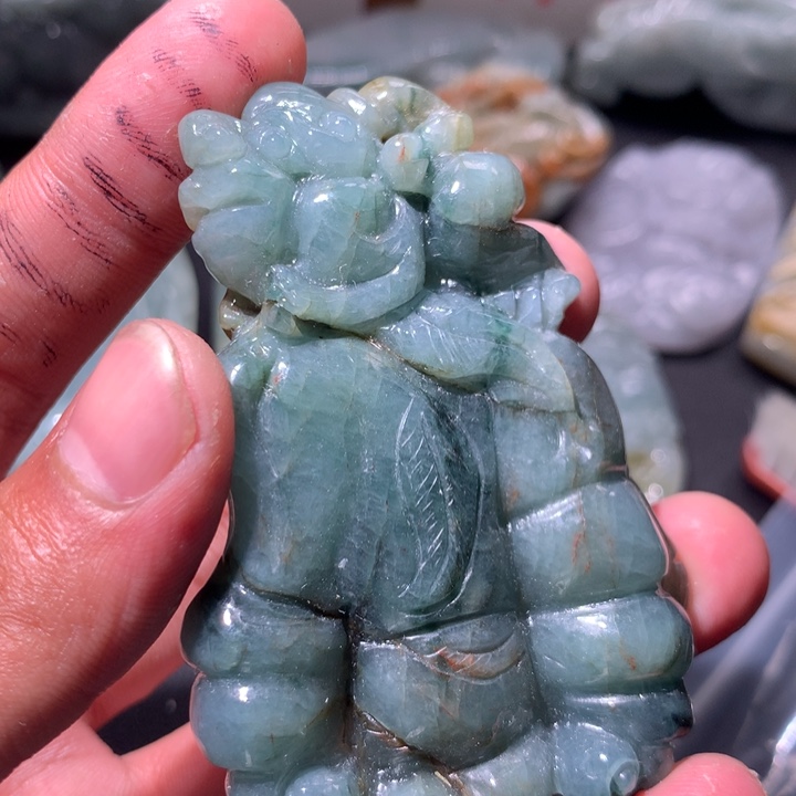 翡翠未镶嵌颈饰保真天然a货翡翠