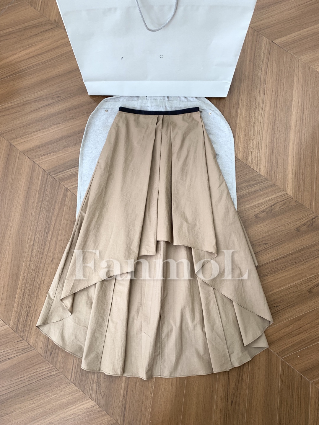 CLASSIEVU~意式奢侈老钱风层叠艺术馆不规则大裙摆高腰半裙