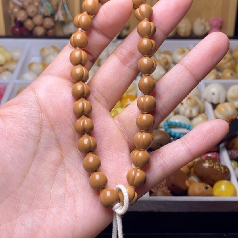 【闪购商品】吊坠猴头核桃那*云光面9