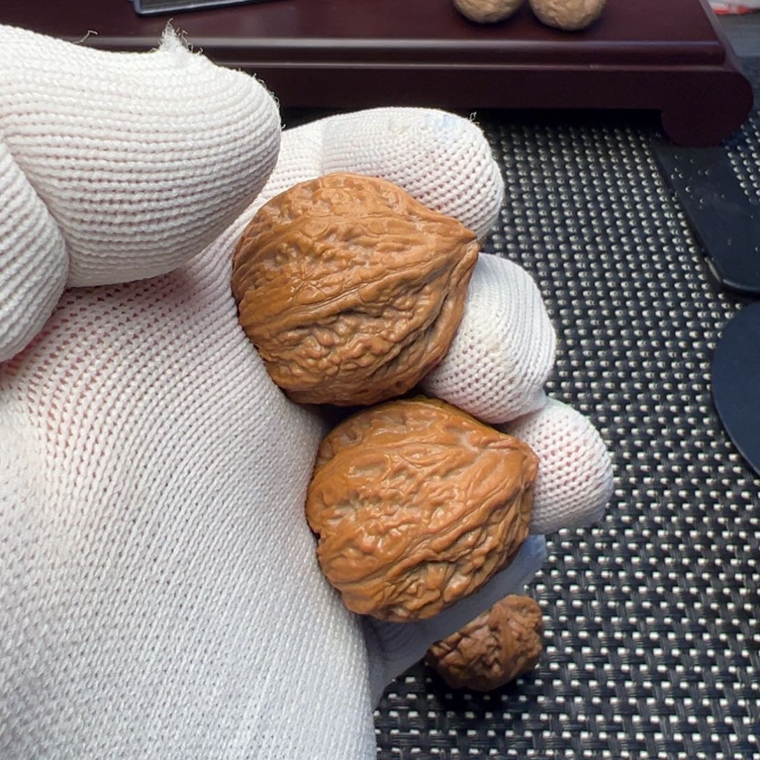 把件文玩核桃蜜纹三角