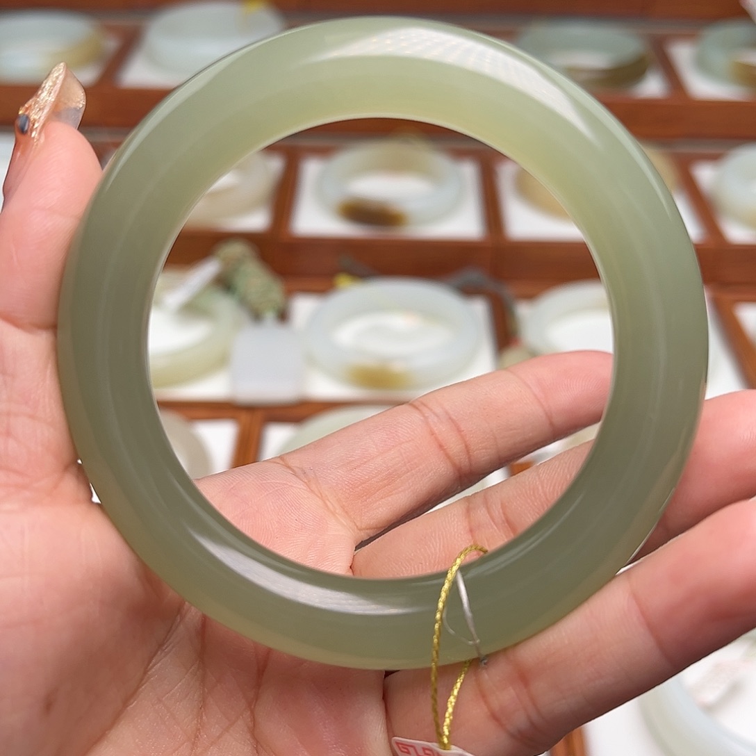 和田玉手镯未镶嵌55