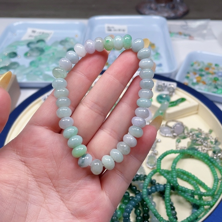 翡翠未镶嵌颈饰手串