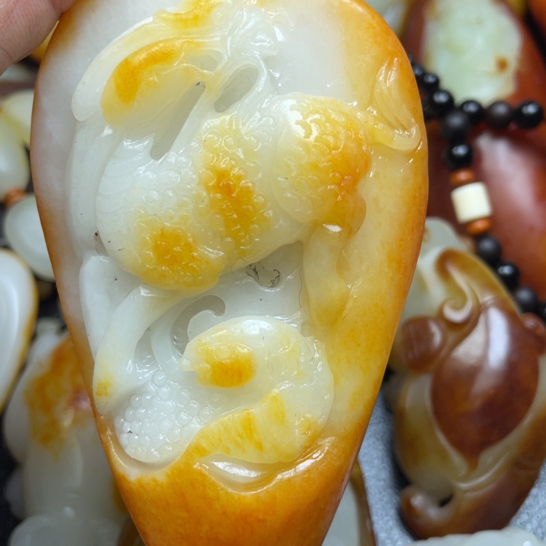 和田玉未镶嵌挂件