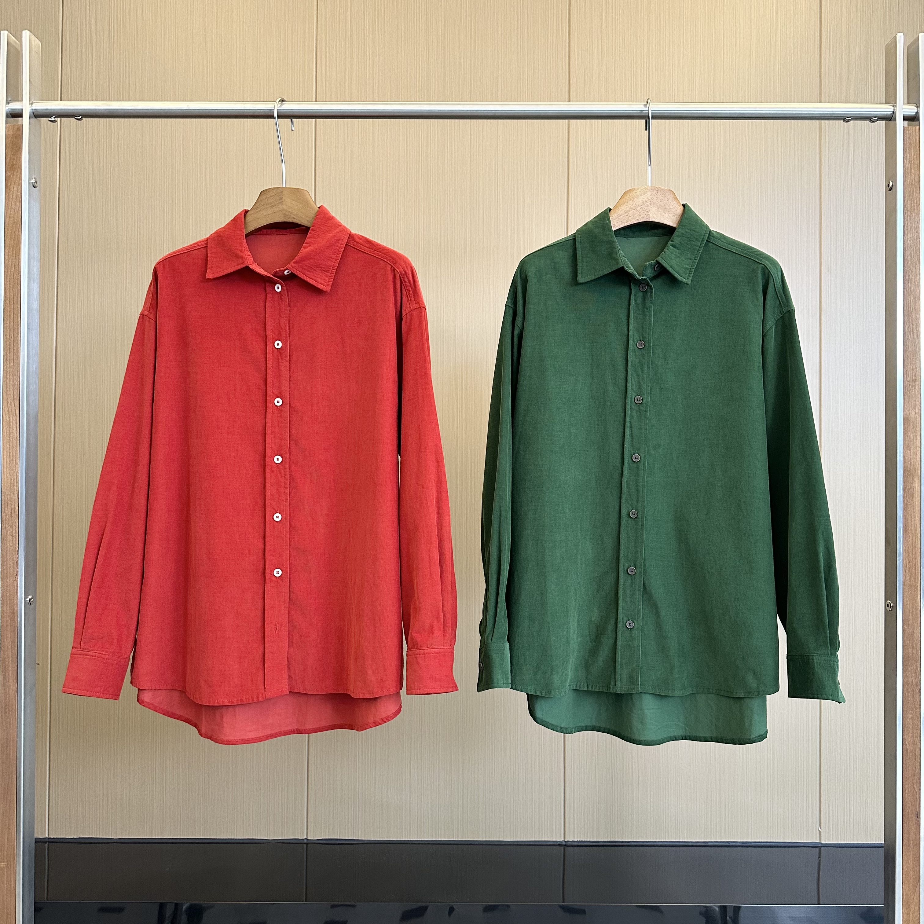 陈邓邓春秋韩国进口面料复古显白灯芯绒衬衫老钱廓形POIO衬衫4013