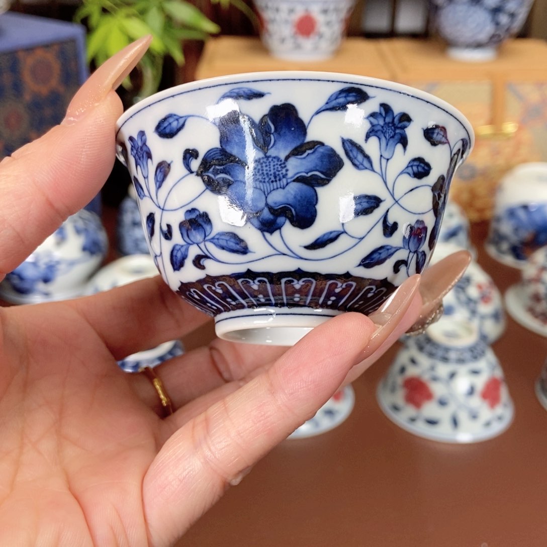 洪印慕明青花缠枝石榴花品茗杯