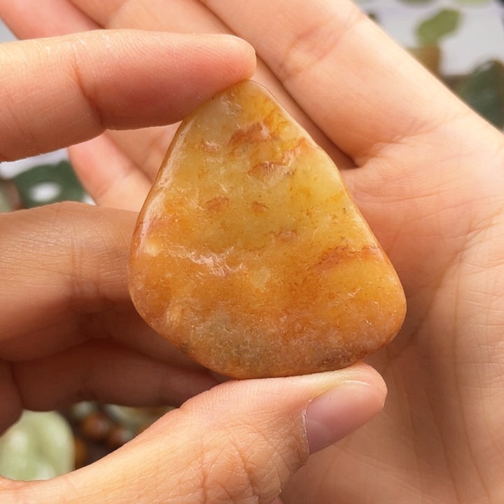 岫岩河磨玉（透闪石质玉）颈饰未镶嵌