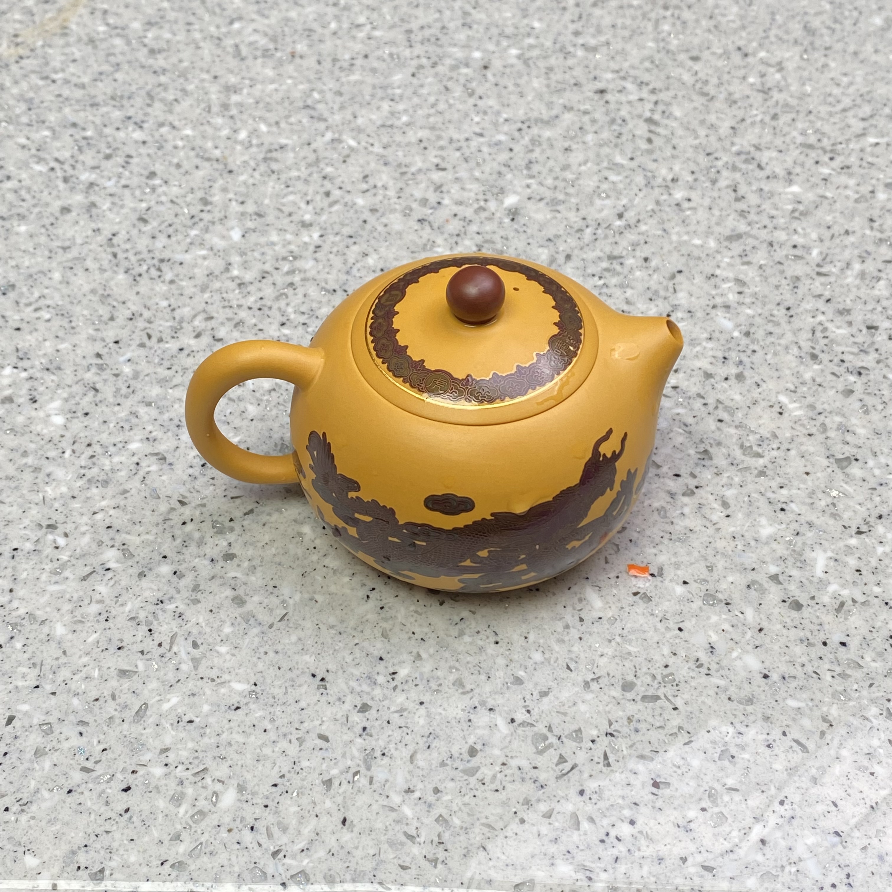 【闪购商品】黄金段龙凤呈祥西施壶