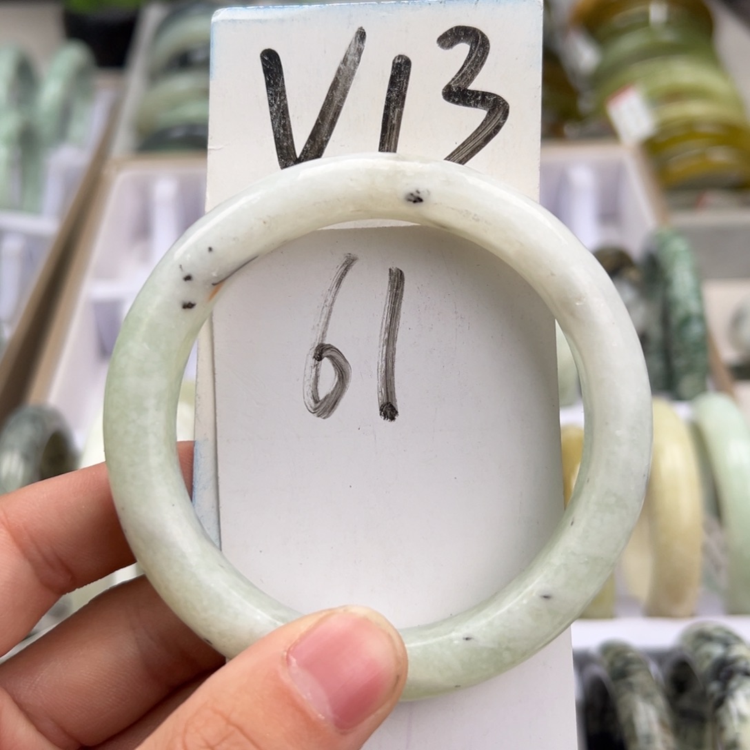 岫玉手镯未镶嵌天然岫玉微瑕