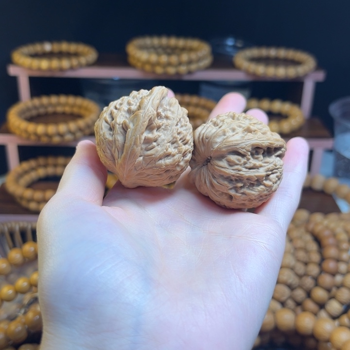 吊坠猴头核桃泥鳅背