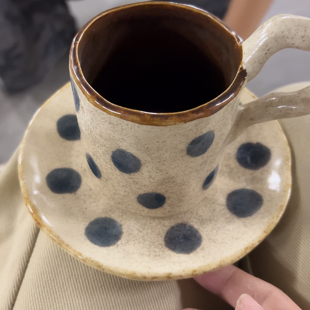 搪瓷微瑕波点杯碟直筒一套378