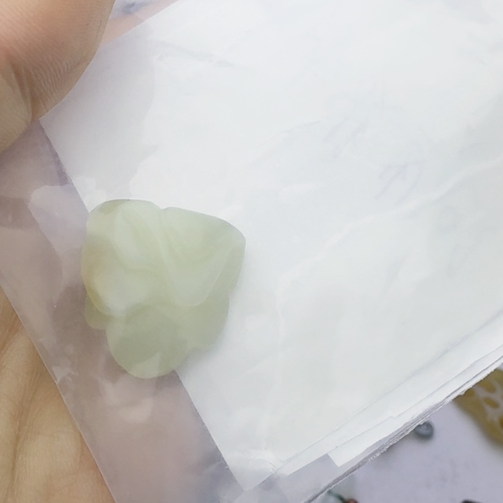 自***，和田玉（糖玉）未镶嵌车挂