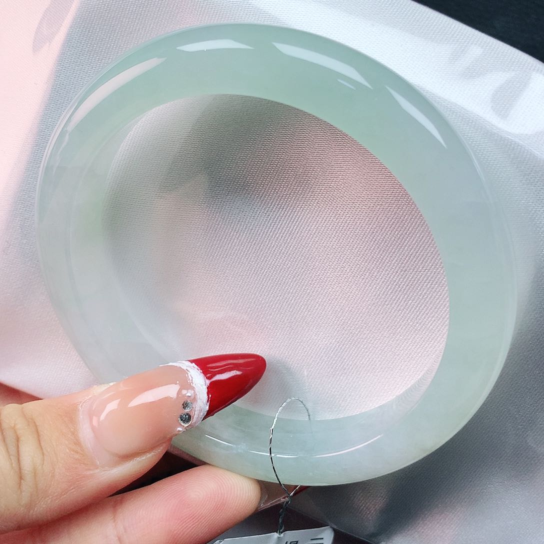 翡翠手镯未镶嵌57圈